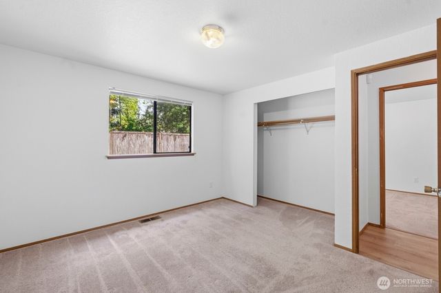 611 Phoenix Street NE, Olympia, WA 98506
