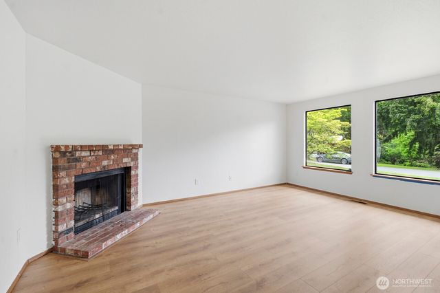 611 Phoenix Street NE, Olympia, WA 98506