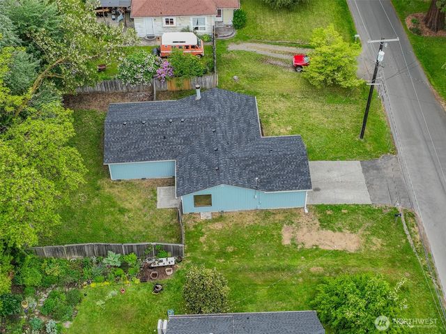 611 Phoenix Street NE, Olympia, WA 98506