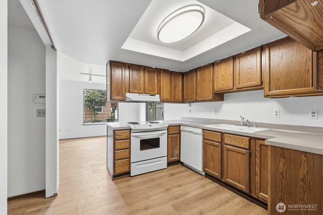 611 Phoenix Street NE, Olympia, WA 98506