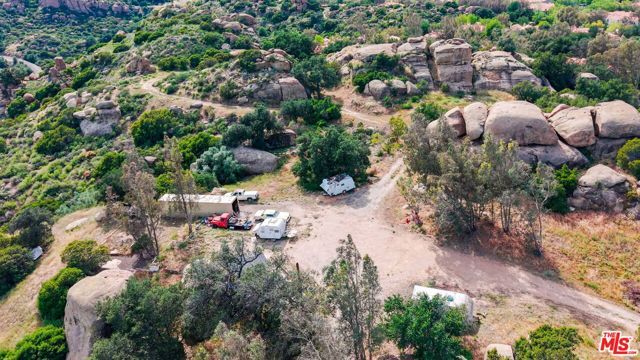 22001 Santa Susana Pass Road, Chatsworth (los Angeles), CA 91311