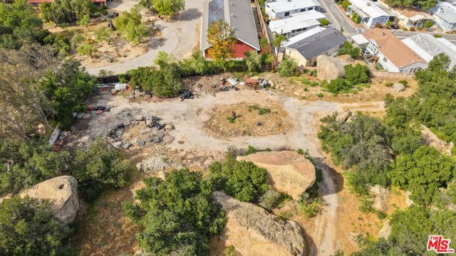 22001 Santa Susana Pass Road, Chatsworth (los Angeles), CA 91311