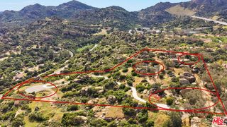 22001 Santa Susana Pass Road, Chatsworth (los Angeles), CA 91311