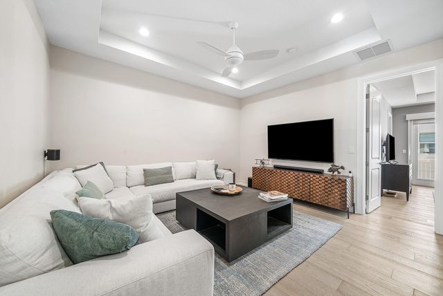 100 NW 69th Circle 44, Boca Raton, FL 33487