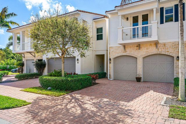 100 NW 69th Circle 44, Boca Raton, FL 33487
