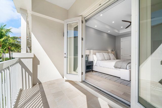 100 NW 69th Circle 44, Boca Raton, FL 33487