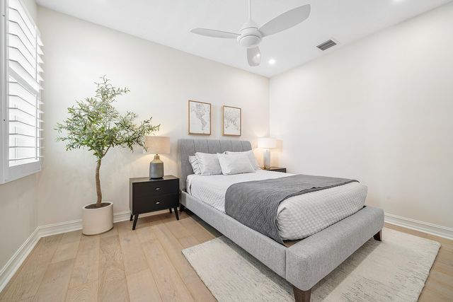 100 NW 69th Circle 44, Boca Raton, FL 33487