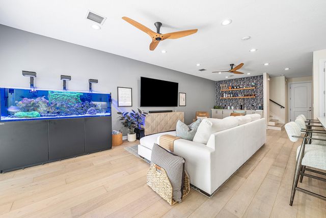 100 NW 69th Circle 44, Boca Raton, FL 33487