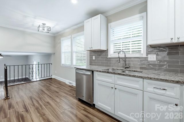 4400 Strangford Avenue, Charlotte, NC 28215