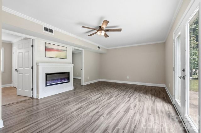 4400 Strangford Avenue, Charlotte, NC 28215