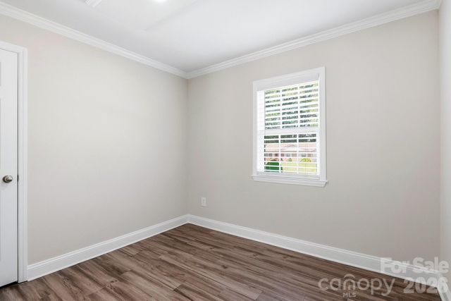 4400 Strangford Avenue, Charlotte, NC 28215
