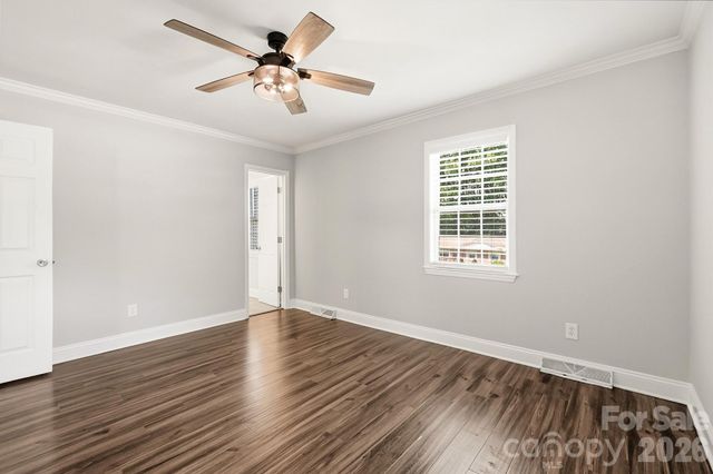 4400 Strangford Avenue, Charlotte, NC 28215