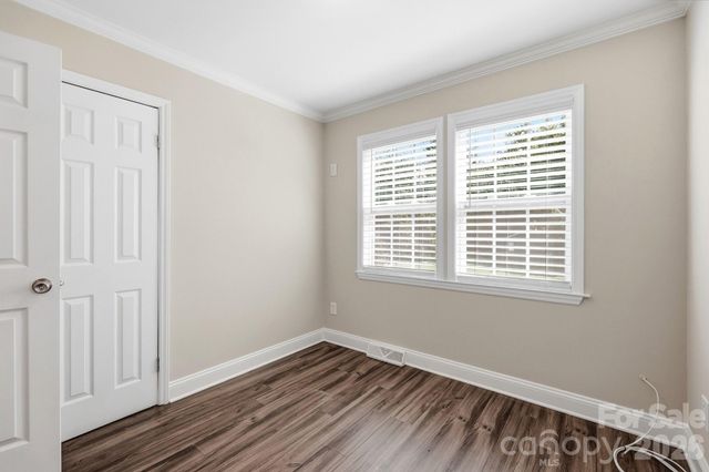 4400 Strangford Avenue, Charlotte, NC 28215
