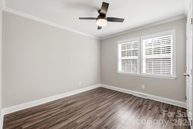 4400 Strangford Avenue, Charlotte, NC 28215