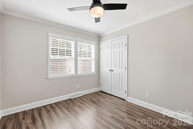 4400 Strangford Avenue, Charlotte, NC 28215