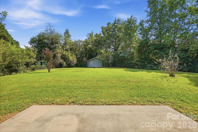 4400 Strangford Avenue, Charlotte, NC 28215