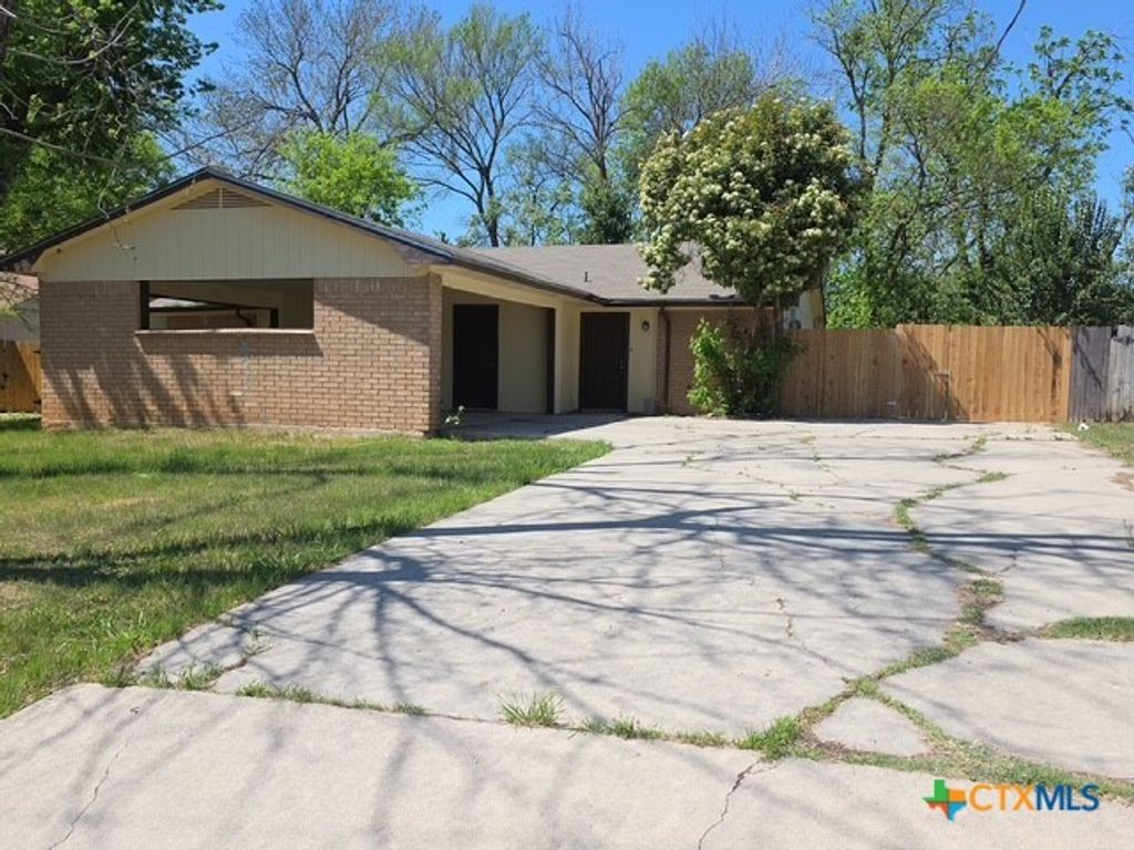 2010 S 15th Street A, Temple, TX 76504