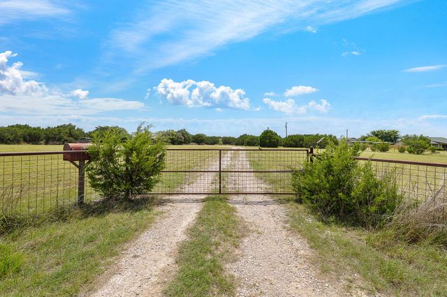215 Double File TRCE, Liberty Hill, TX 78642
