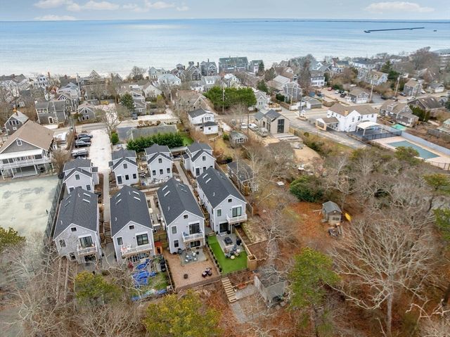 286 Bradford St A5, Provincetown, MA 02657