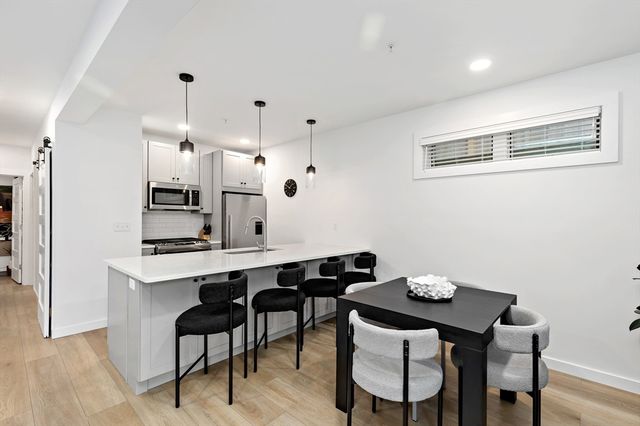 286 Bradford St A5, Provincetown, MA 02657