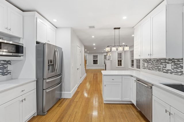 318 Concorde Ave 2, Cambridge, MA 02138