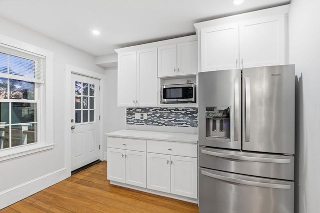 318 Concorde Ave 2, Cambridge, MA 02138