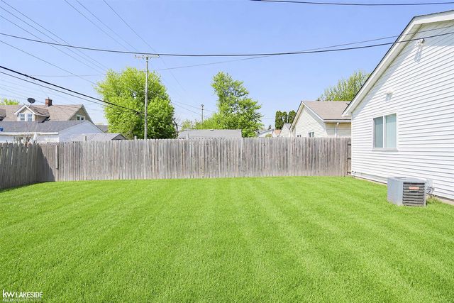 20432 Nicke Street, Clinton Twp, MI 48035