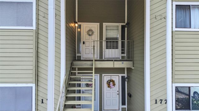 174 April Point Drive S, Conroe, TX 77356