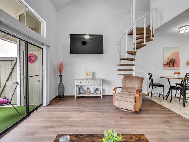 174 April Point Drive S, Conroe, TX 77356