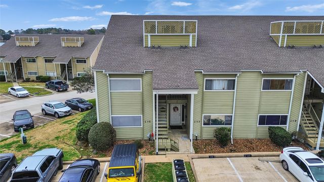 174 April Point Drive S, Conroe, TX 77356