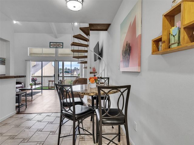 174 April Point Drive S, Conroe, TX 77356