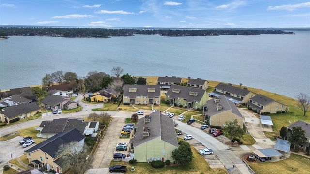 174 April Point Drive S, Conroe, TX 77356