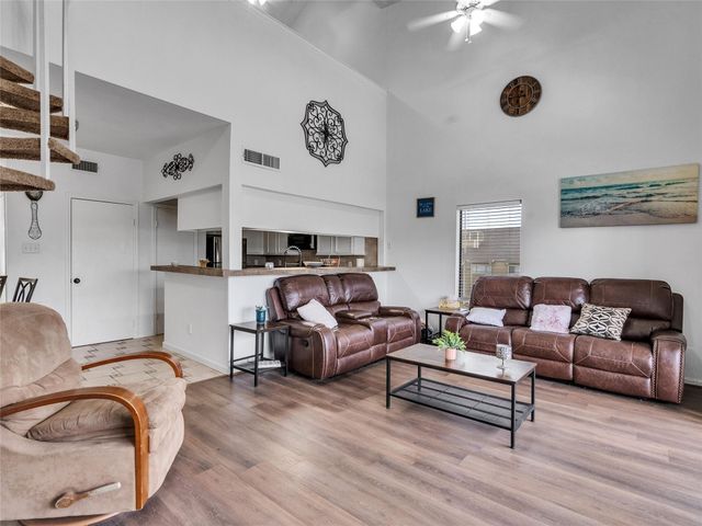 174 April Point Drive S, Conroe, TX 77356