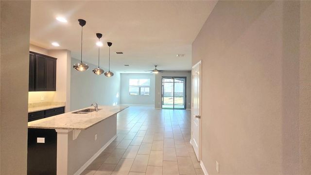 11992 SANDS COVE, Orlando, FL 32828