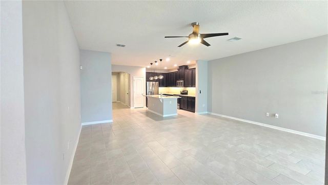 11992 SANDS COVE, Orlando, FL 32828