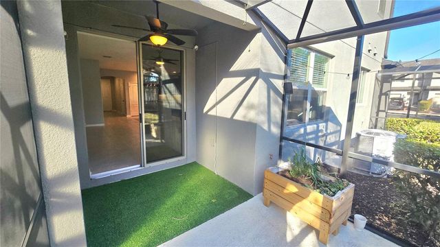 11992 SANDS COVE, Orlando, FL 32828