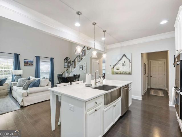 7174 Boathouse Way, Flowery Branch, GA 30542