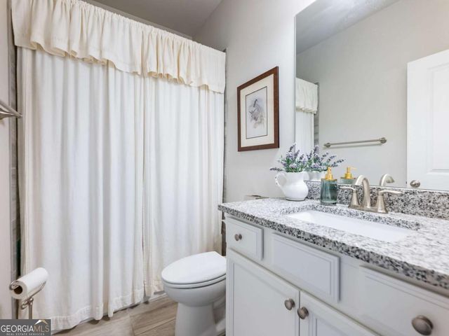 7174 Boathouse Way, Flowery Branch, GA 30542