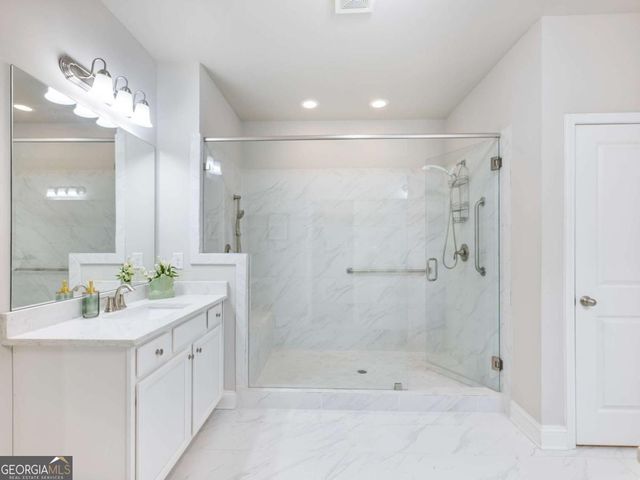 7174 Boathouse Way, Flowery Branch, GA 30542