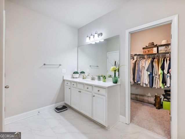 7174 Boathouse Way, Flowery Branch, GA 30542