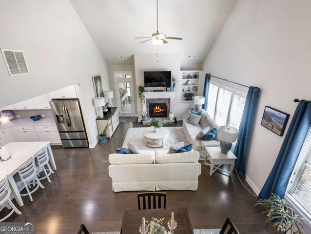 7174 Boathouse Way, Flowery Branch, GA 30542