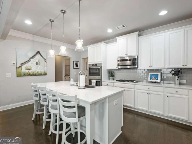 7174 Boathouse Way, Flowery Branch, GA 30542