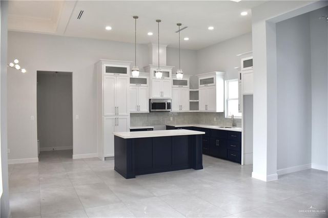 2830 Garman Street, Edinburg, TX 78542