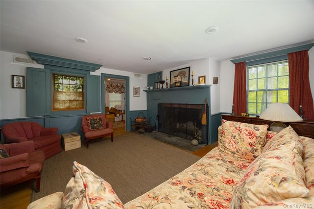 212 Pleasant Ridge Road, Poughquag, NY 12570