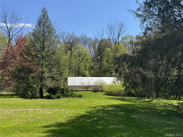 212 Pleasant Ridge Road, Poughquag, NY 12570