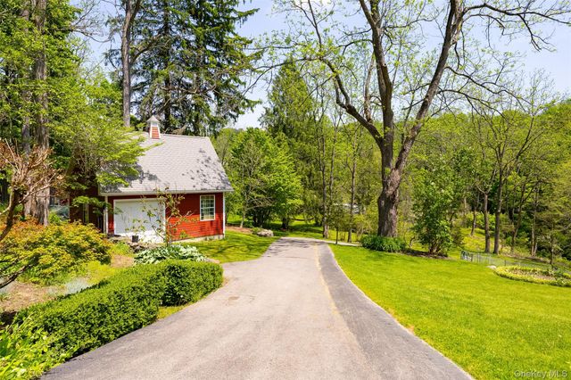 212 Pleasant Ridge Road, Poughquag, NY 12570