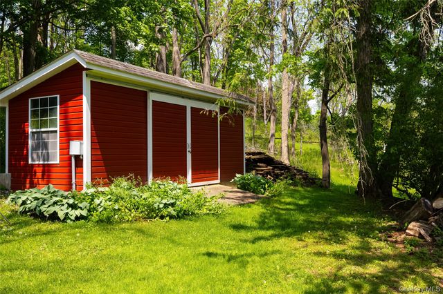 212 Pleasant Ridge Road, Poughquag, NY 12570