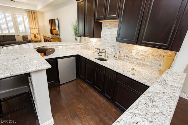 242 Evante Street, Las Vegas, NV 89138