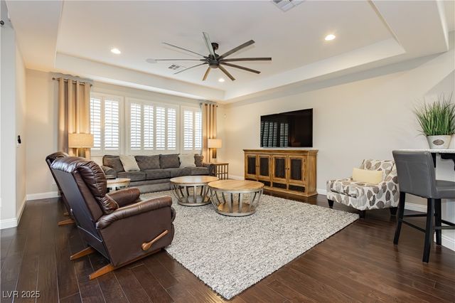 242 Evante Street, Las Vegas, NV 89138