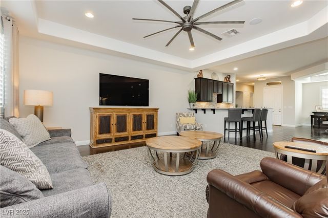 242 Evante Street, Las Vegas, NV 89138